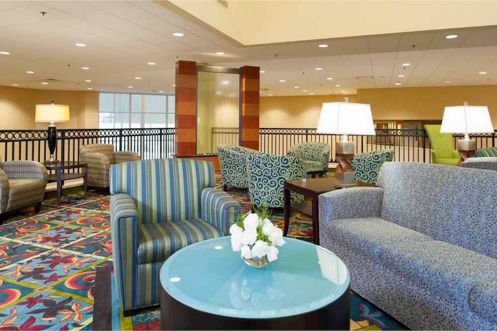 Hotel Doubletree By Hilton Holland Esterno foto